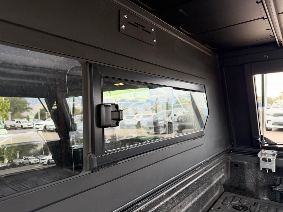 Alu-Cab Truck Canopy — photo 7