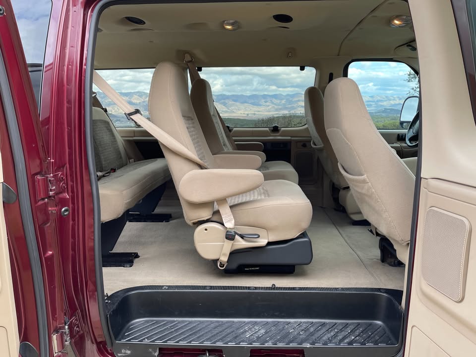 2005 Ford e350 chateau in Ennis, MT (photo 8) — photo 8