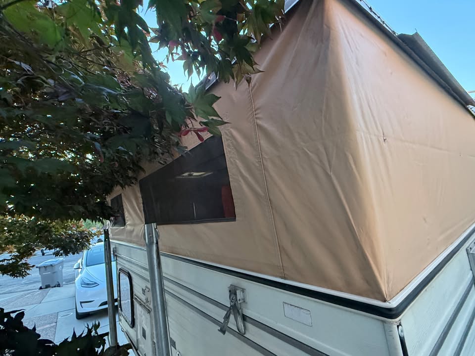 Mid 1990's Four Wheel Camper Grandby, solar in San Jose, CA (photo 3) — photo 3