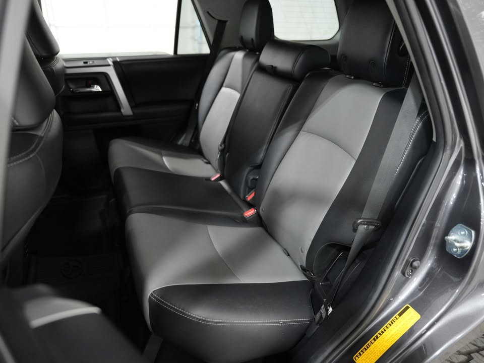 2017 Toyota 4Runner SR5 Premium in Portland, OR (photo 12) — photo 12