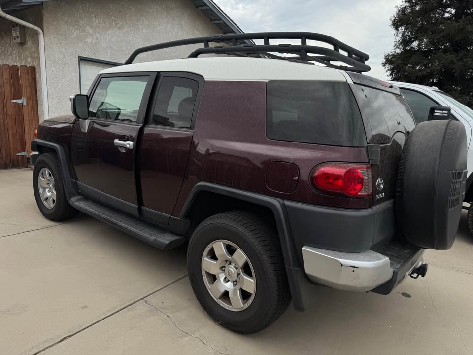 2007 Toyota FJ Cruiser · Sport Utility 2D in Auberry, CA (photo 3) — photo 3