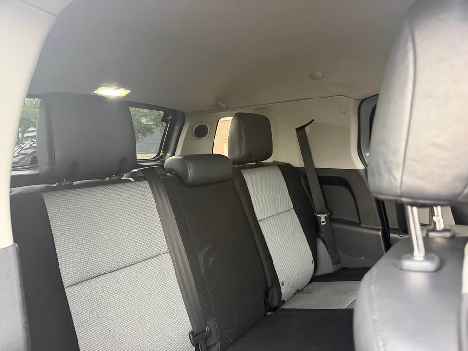 2013 Toyota FJ Cruiser · Sport Utility 2D in Taylorsville, UT (photo 6)