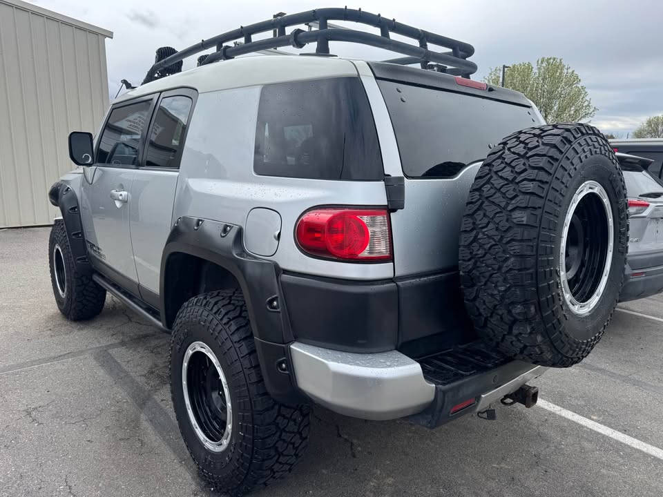 2007 Toyota FJ Cruiser · Sport Utility 2D in Boise, ID (photo 5)