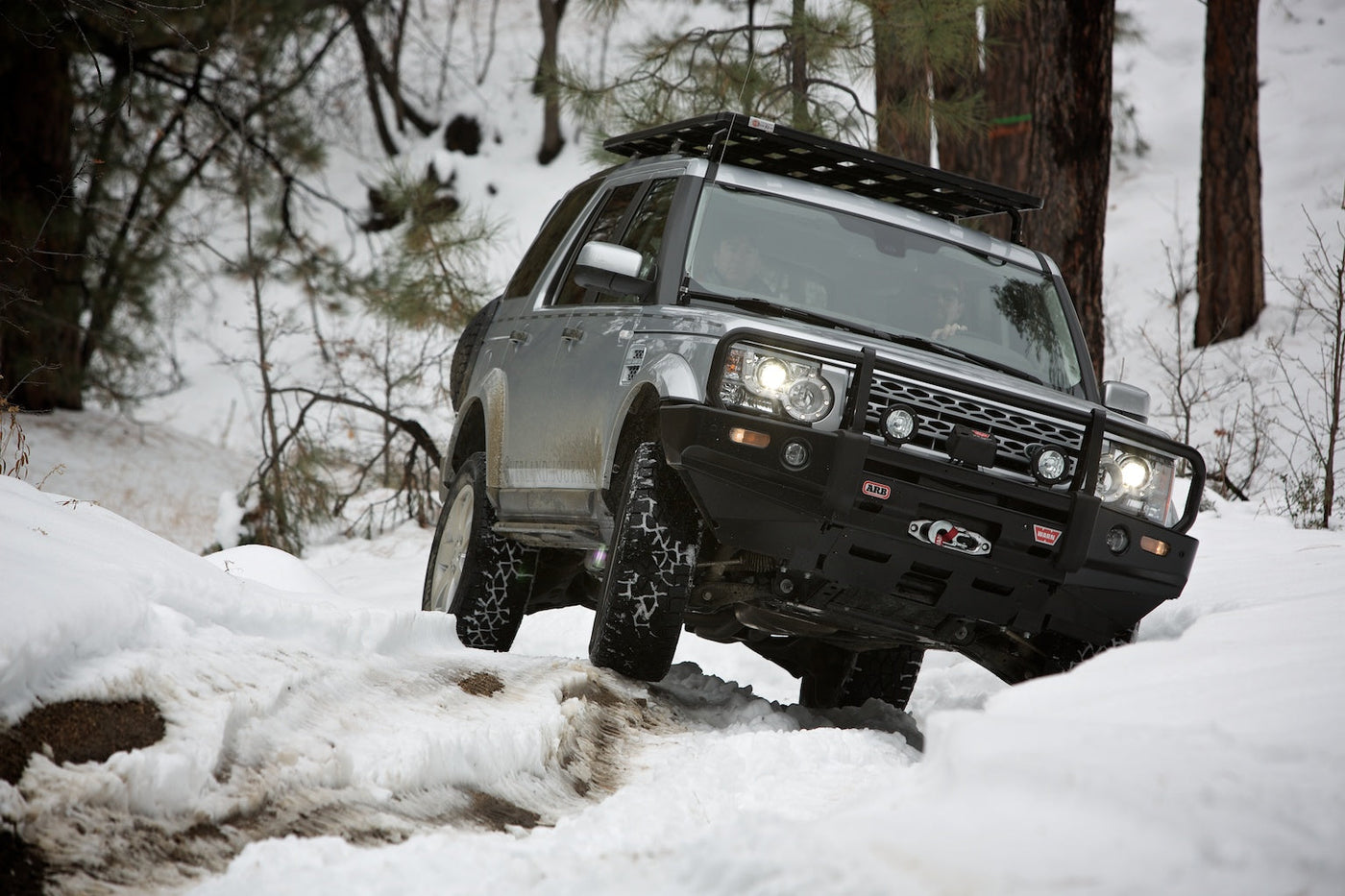 Land Rover LR3/LR4 K9 Roof Rack Kit — photo 3