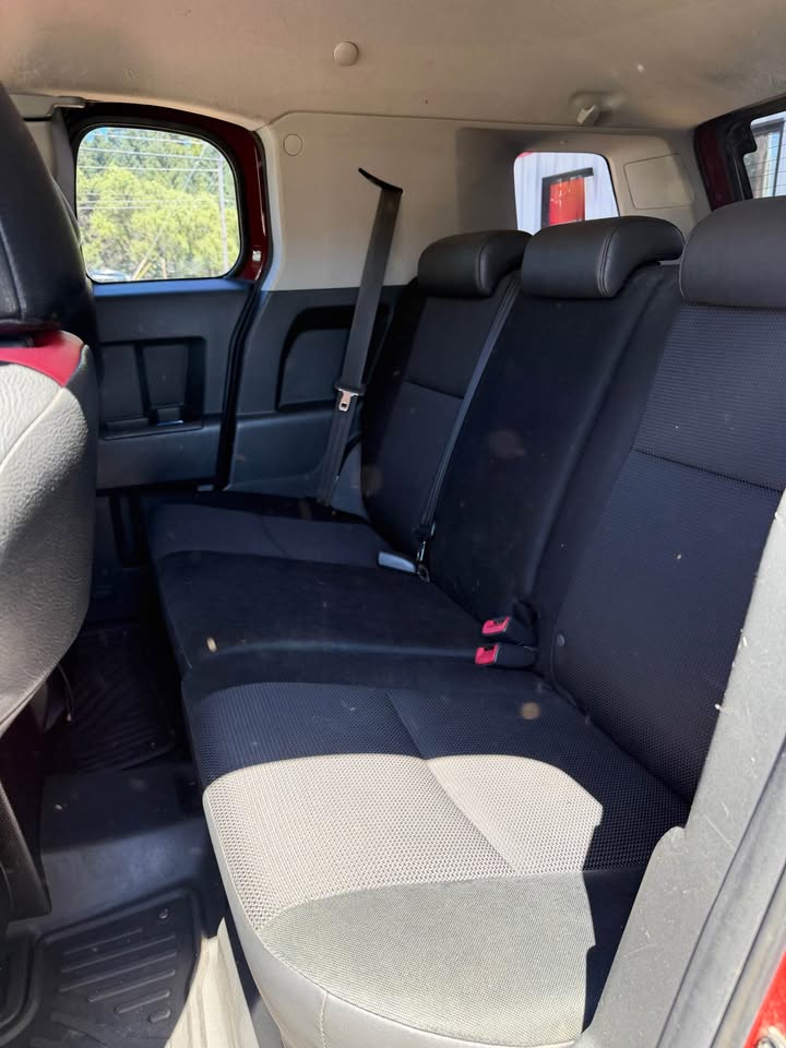 2008 Toyota FJ Cruiser in Beaverton, OR (photo 12)
