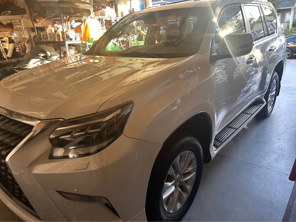2021 Lexus GX — photo 2
