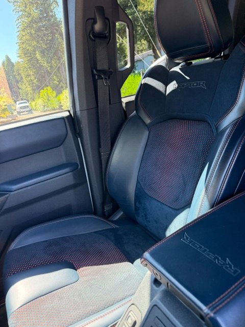 2023 Ford bronco raptor — photo 9