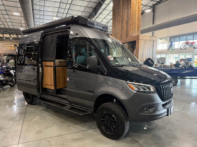 2026 Winnebago revel 44e — photo 3