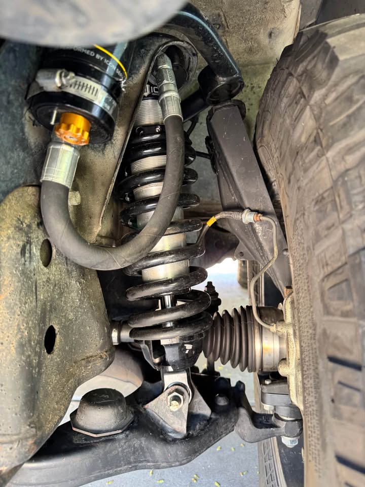 1997 Toyota 4Runner · Limited Sport Utility 4D in Fresno, CA (photo 9) — photo 9