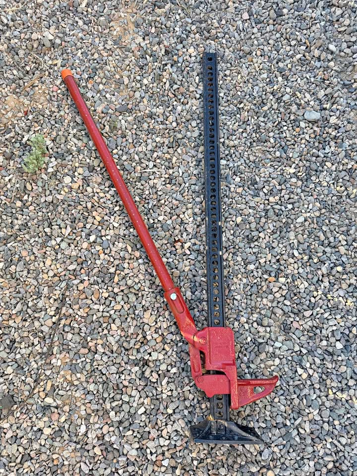 Hi lift jack in Farmington, NM (photo 1) — photo 1