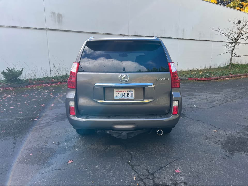 2011 Lexus GX · GX 460 Luxury Sport Utility 4D in Kirkland, WA (photo 5) — photo 5