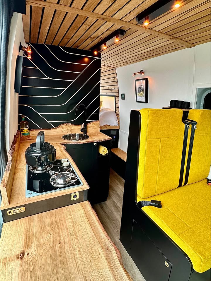 2023 Mercedes-Benz 4 person Luxury Pop Top Sprinter in La Jolla, CA (photo 5) — photo 5