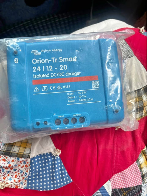 Victron, DC to DC charger
