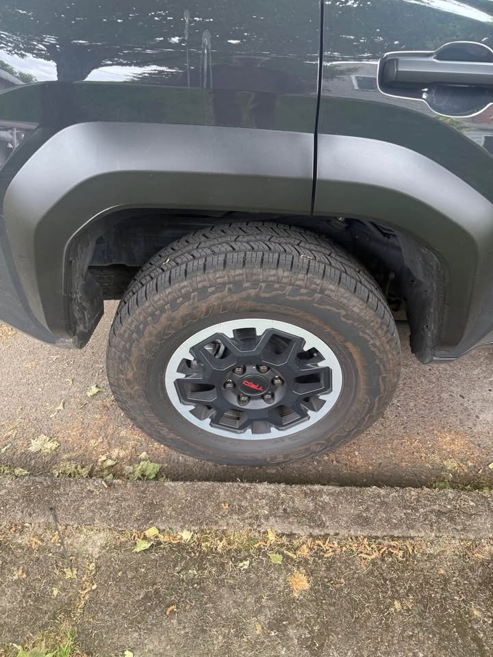 265/70/R18 6x5.5 Falken Wildpeak AT3Wa tires and rims and TPMS sensors in Tualatin, OR (photo 3) — photo 3