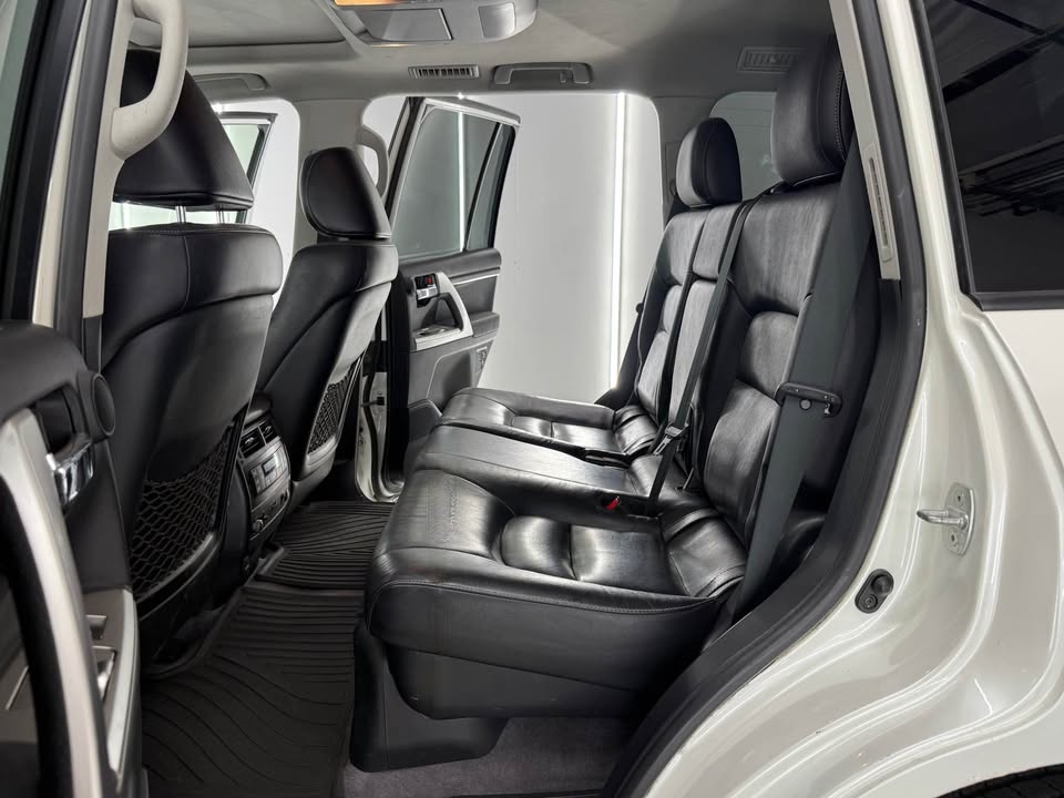 2013 Toyota Landcruiser · Sport Utility 4D in Portland, OR (photo 11) — photo 11