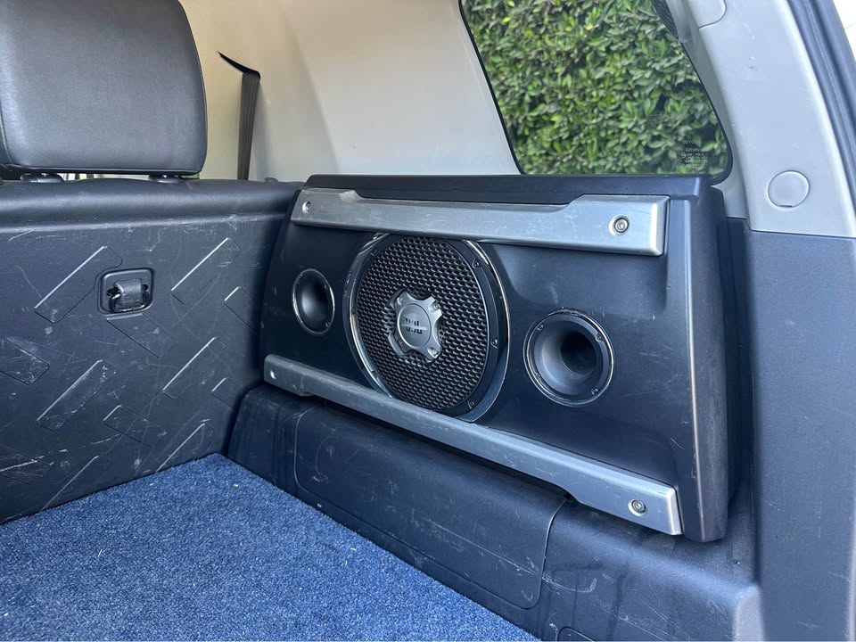 2012 Toyota FJ Cruiser · 4WD in Los Angeles, CA (photo 9)