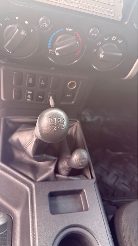 2007 Toyota FJ Cruiser · Manual Transmission in Lynnwood, WA (photo 9) — photo 9