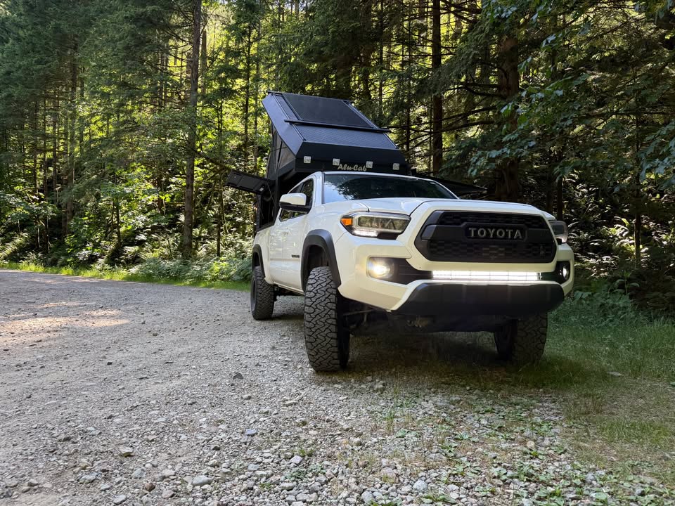 2020 Toyota Tacoma TRD Off-Road Pickup 4D 6 ft in Vancouver, WA (photo 2)