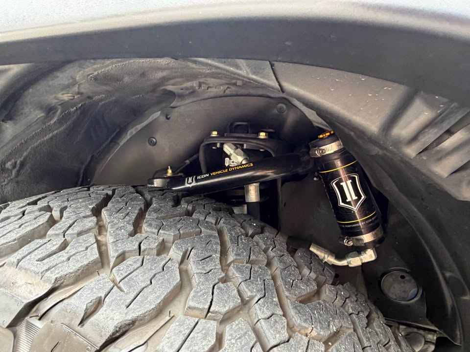 2011 Toyota FJ Cruiser · Sport Utility 2D in Huntington Beach, CA (photo 5)