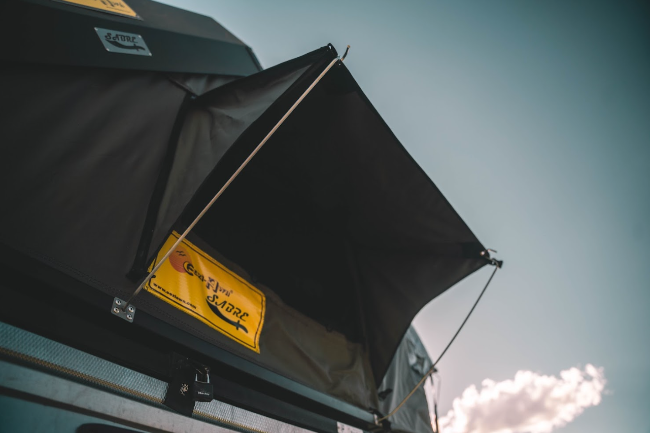 Sabre Hard Shell Roof Top Tent — Equipt Expedition Outfitters (photo 4)