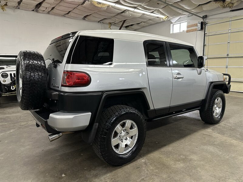 2007 Toyota fj cruiser 4dr suv in Portland, OR (photo 3)