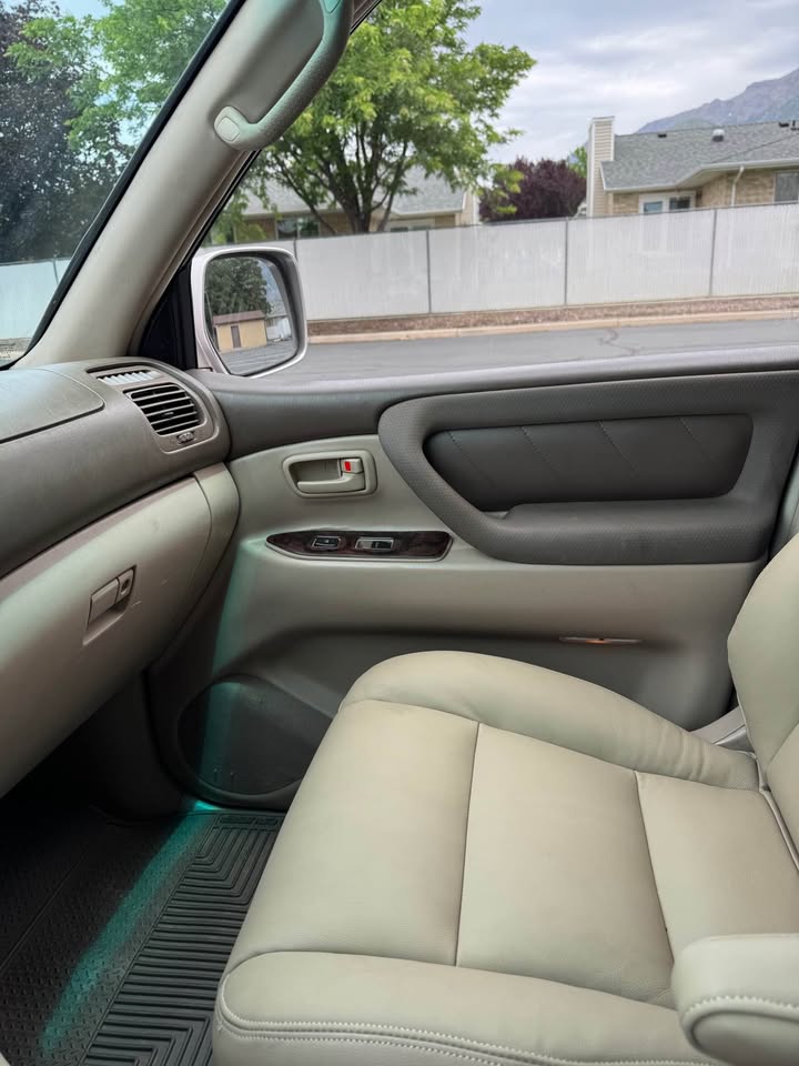 2002 Toyota Landcruiser in Orem, UT (photo 7) — photo 7