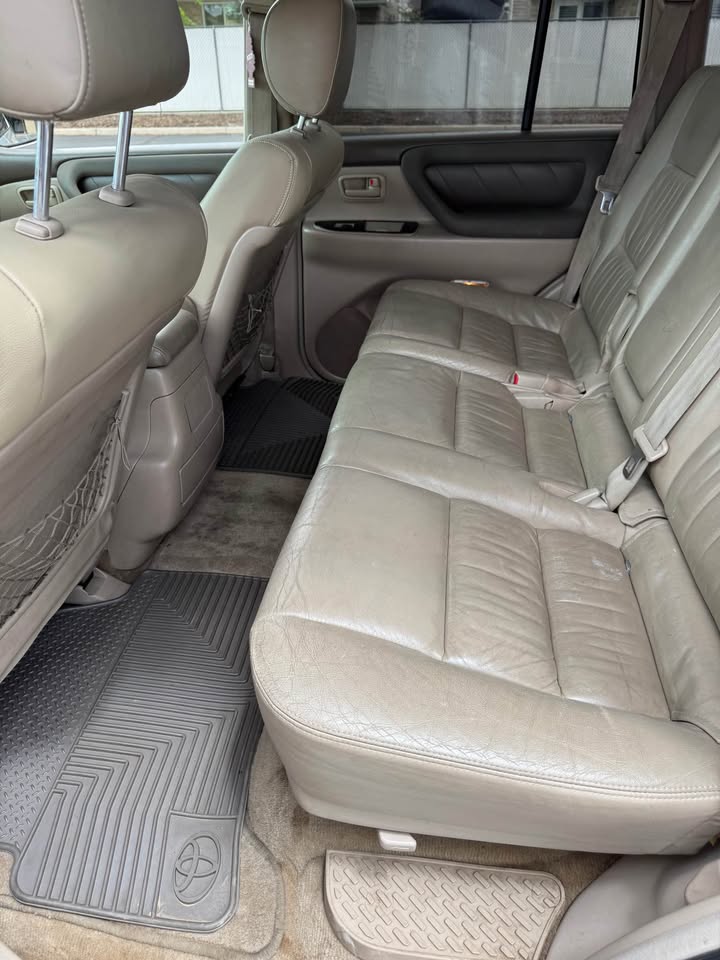 2002 Toyota Landcruiser in Orem, UT (photo 10) — photo 10