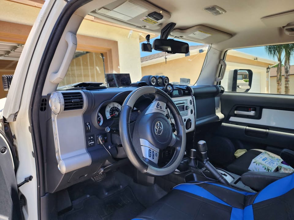 2012 Toyota FJ Cruiser · Trd 4x4 in Merced, CA (photo 4) — photo 4