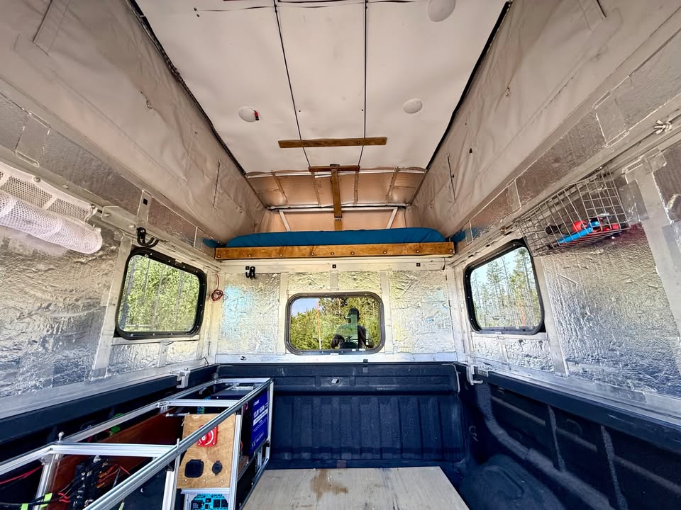 OVRLND Pop-Up Camper - fits 2nd gen Tacoma & Colorado 5’ bed - incl. full electrical & solar setup in Bend, OR (photo 3)