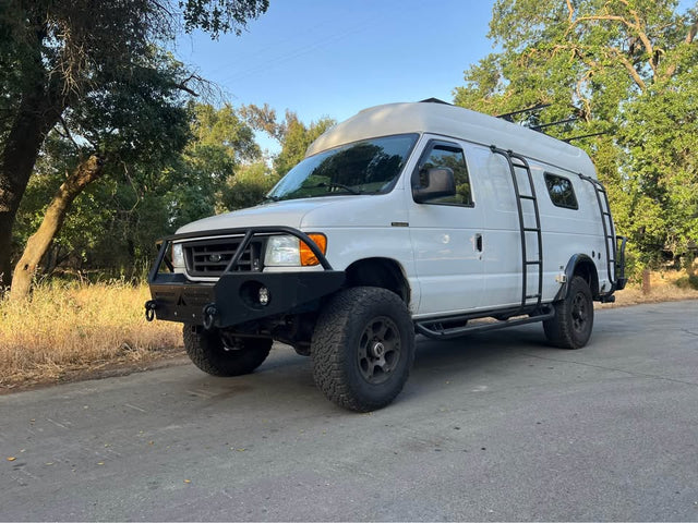 2007 Ford 4x4 sportsmobile camper van — photo 3