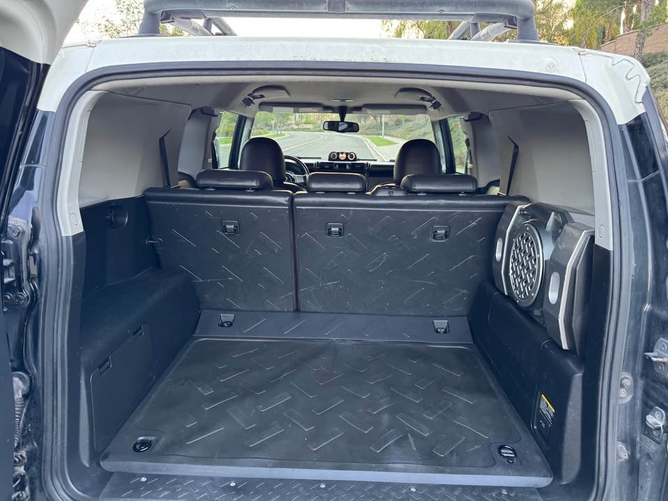 2010 Toyota FJ Cruiser · Sport Utility 2D in Temecula, CA (photo 10)