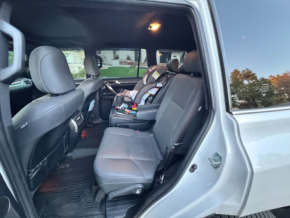 2022 Lexus gx460 — photo 12