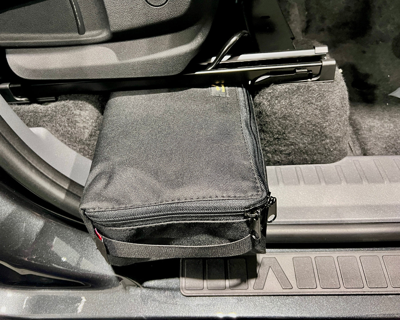 INEOS Grenadier Under Seat Storage Bags Single — photo 4