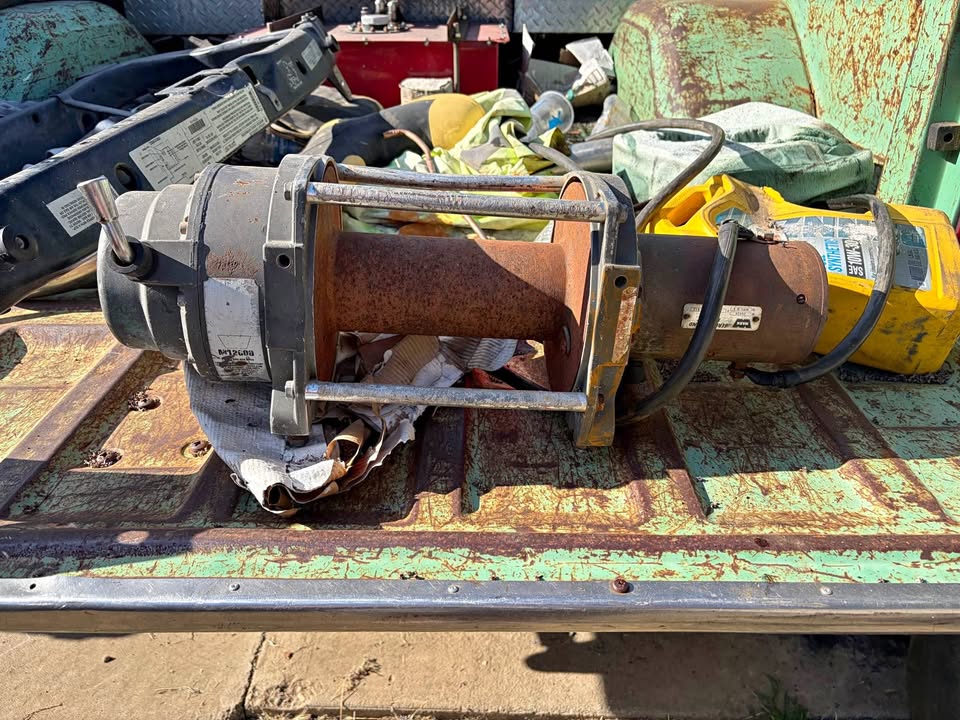 12k warn winch in Folsom, CA (photo 1) — photo 1