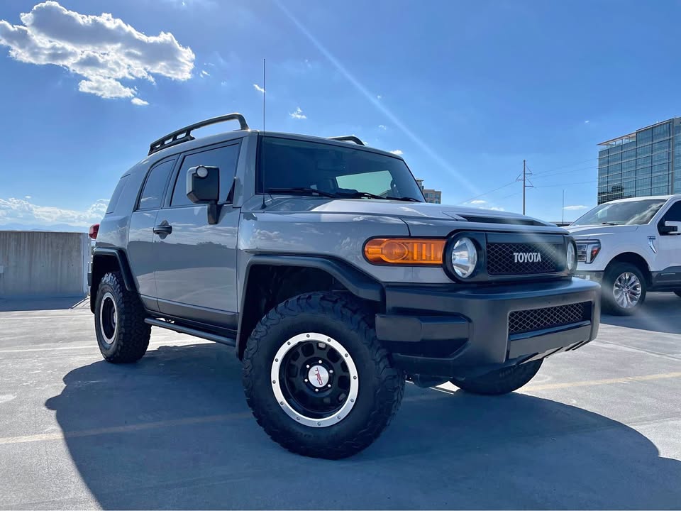 2013 Toyota FJ Cruiser · Trail Teams in Denver, CO (photo 1) — photo 1