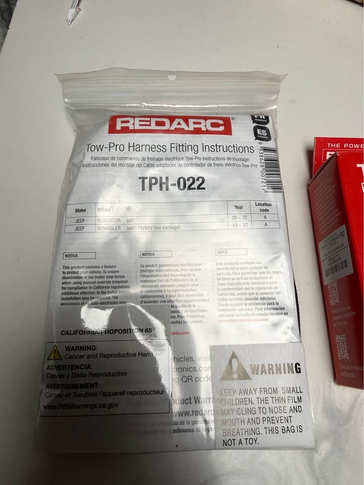 Redarc Tow-Pro Liberty and wiring harness in San Diego, CA (photo 2) — photo 2