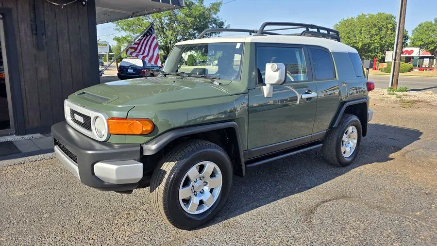 2010 Toyota FJ Cruiser in Johnstown, CO (photo 1)