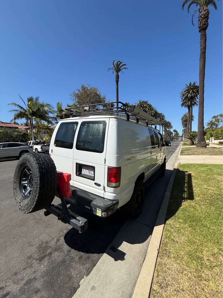 2001 Ford E250 Cargo · Quigley 4x4 in Santa Monica, CA (photo 3) — photo 3
