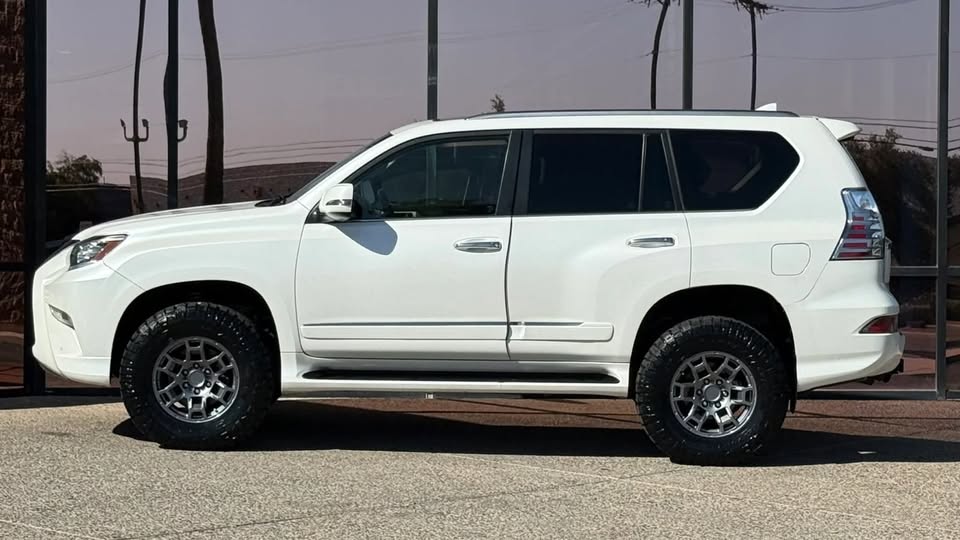 2017 Lexus GX — photo 4