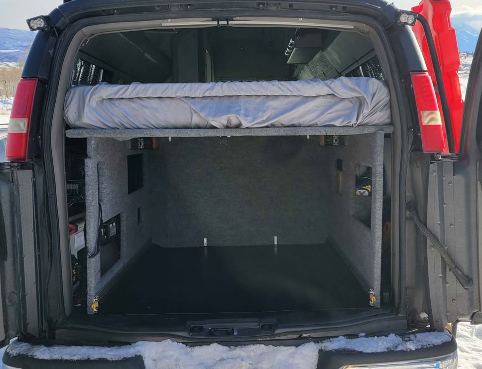 2008 Sportsmobile chevy express 3500 4x4 in Carbondale, CO (photo 5) — photo 5