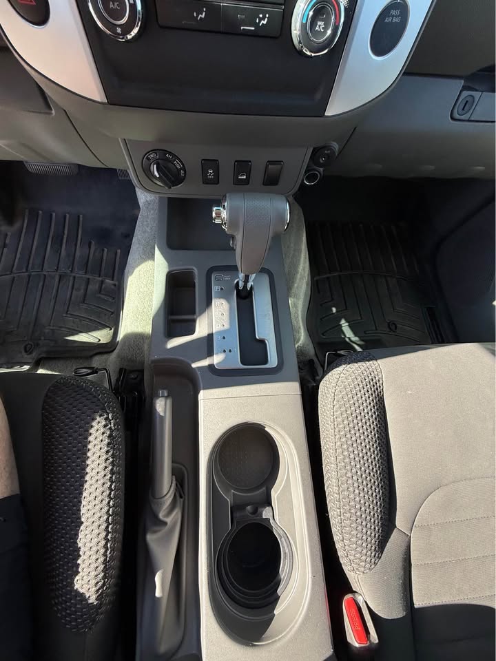 2012 Nissan Frontier Crew Cab · SV (2017.5) Pickup 4D 5 ft in Colorado Springs, CO (photo 9) — photo 9