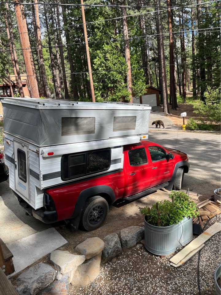 2004 Four Wheel Camper Eagle Shell in South Lake Tahoe, CA (photo 6) — photo 6