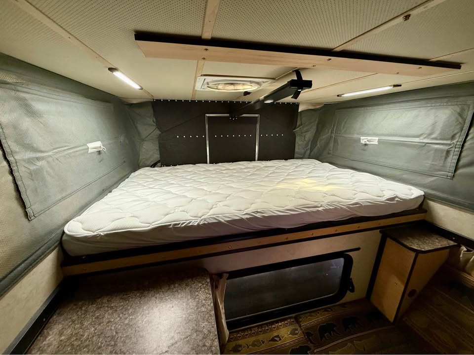 2022 Four Wheel Campers Hawk in Tahoe City, CA (photo 9) — photo 9