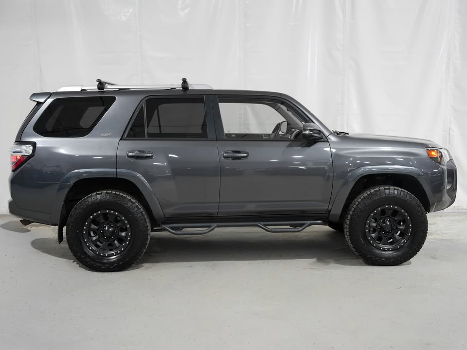 2017 Toyota 4Runner SR5 Premium in Portland, OR (photo 3) — photo 3
