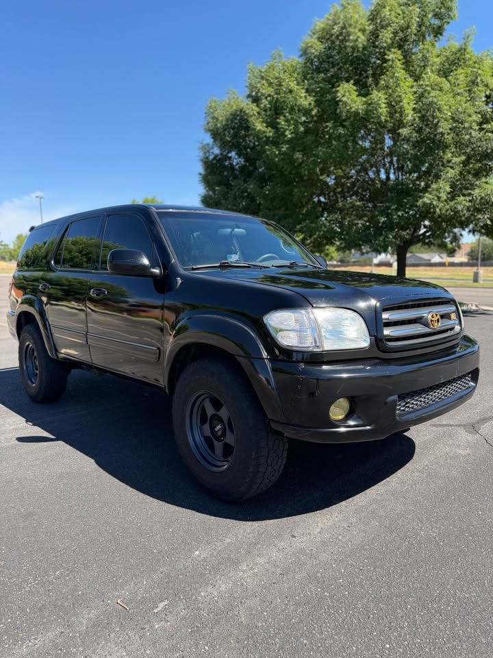 2001 Toyota Sequoia Limited Sport Utility 4D in Boise, ID (photo 5) — photo 5