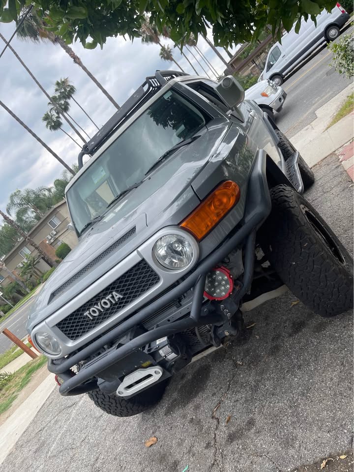 2014 Toyota FJ Cruiser · Sport Utility 2D in Covina, CA (photo 2) — photo 2