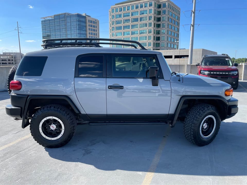 2013 Toyota FJ Cruiser · Trail Teams in Denver, CO (photo 5) — photo 5