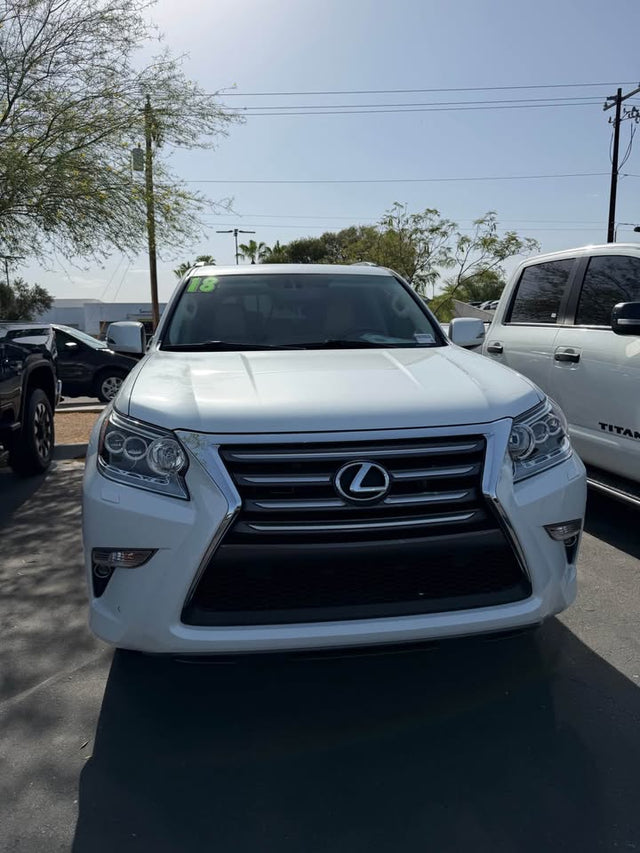2018 Lexus GX · 460 — photo 3