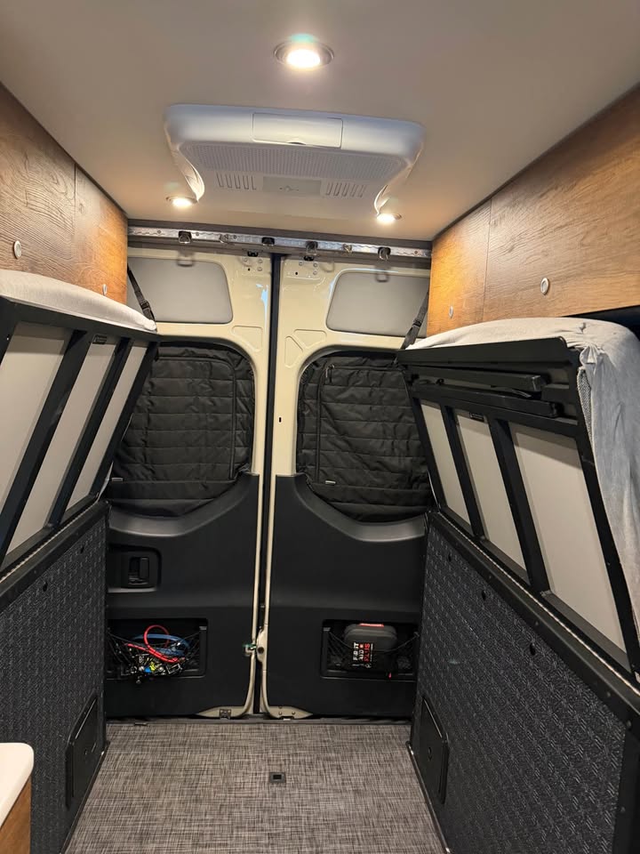 2019 Mercedes-Benz sprinter 2500 storyteller — photo 11