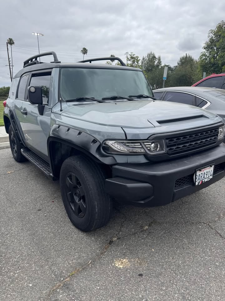 2007 Toyota FJ Cruiser · Sport Utility 2D in Riverside, CA (photo 2)